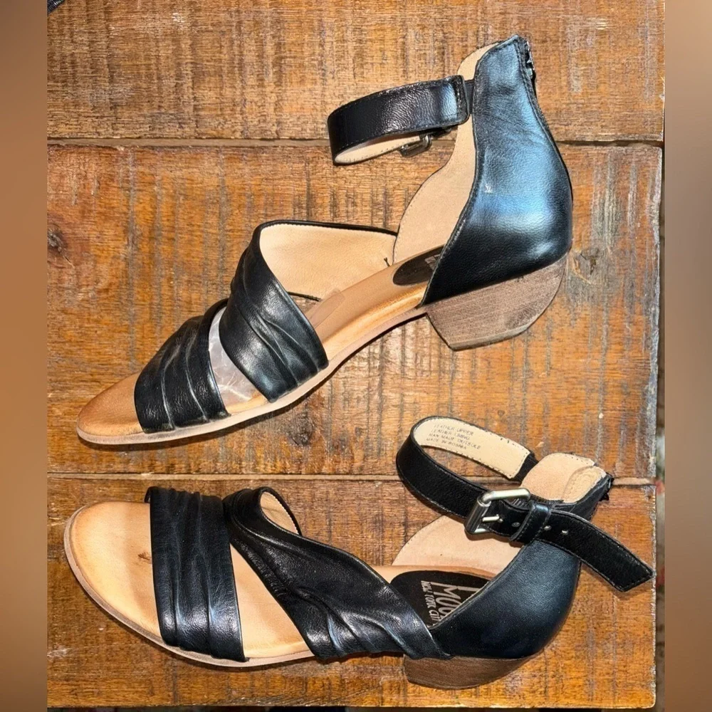 Miz Mooz Cassie Black Bovine Leather Wide Width  Ruche Strap Heeled Sandals EU38 - Picture 5 of 11